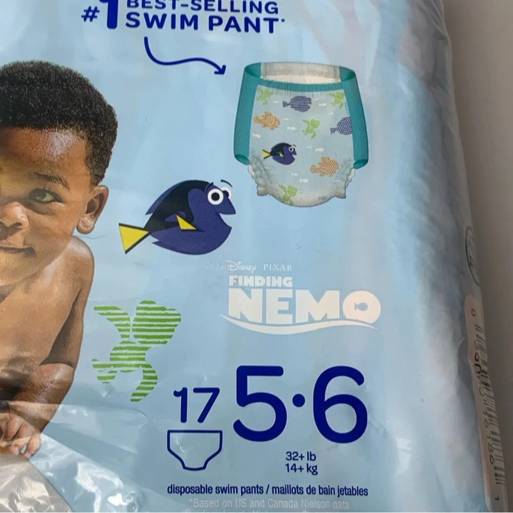 Huggies Finding Nemo Little Swimmers Diapers 17 Count Size 5/6